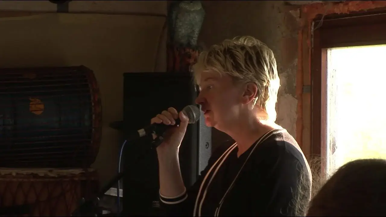 Anne Clark: I'll Walk Out Into Tomorrow hdfilme
